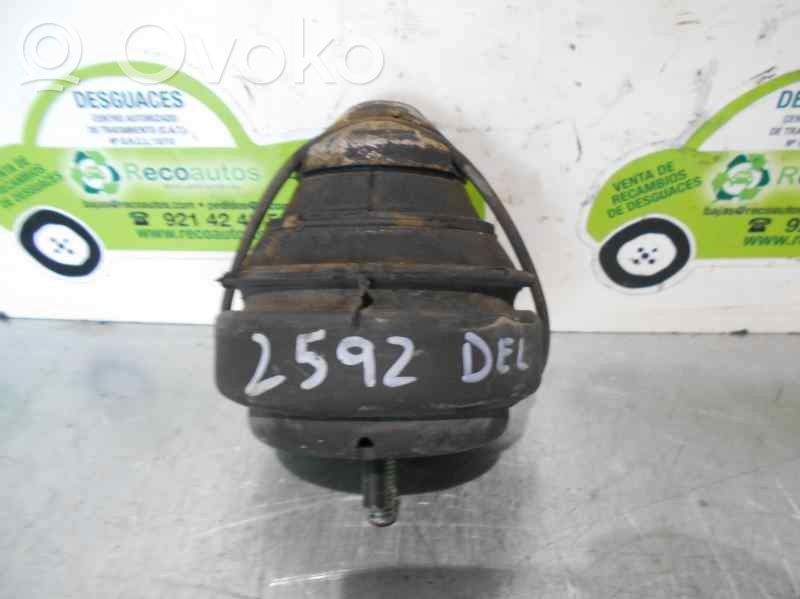 Engine mount bracket