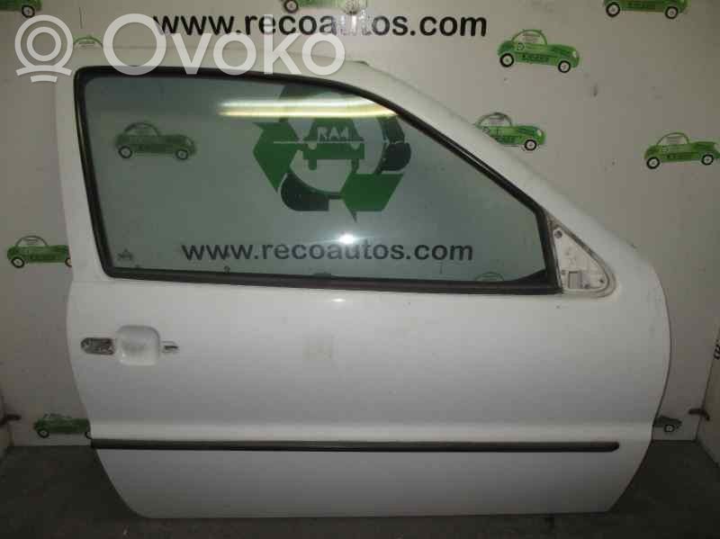 Volkswagen Polo III 6N 6N2 6NF Puerta delantera 