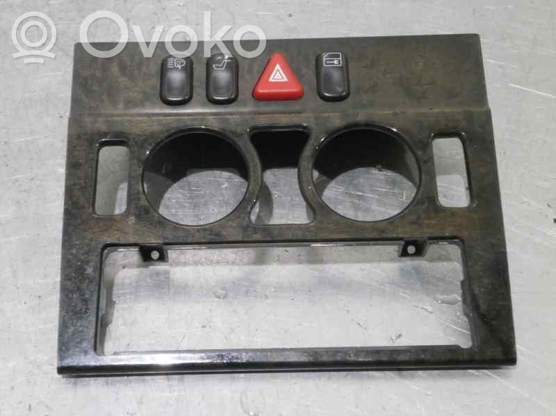 Botón interruptor de luz de peligro   2108210071
