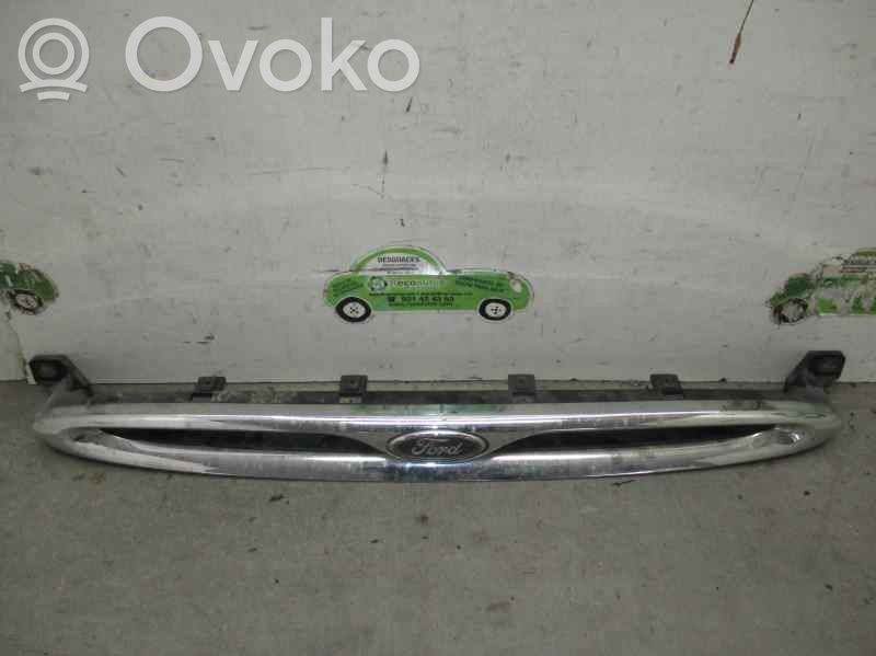 Ford Escort Front grill 