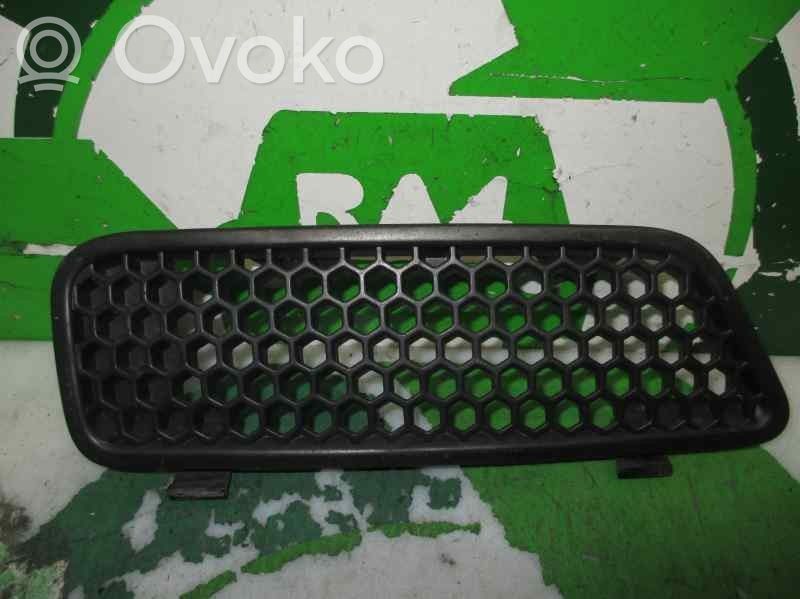 Grille de calandre avant