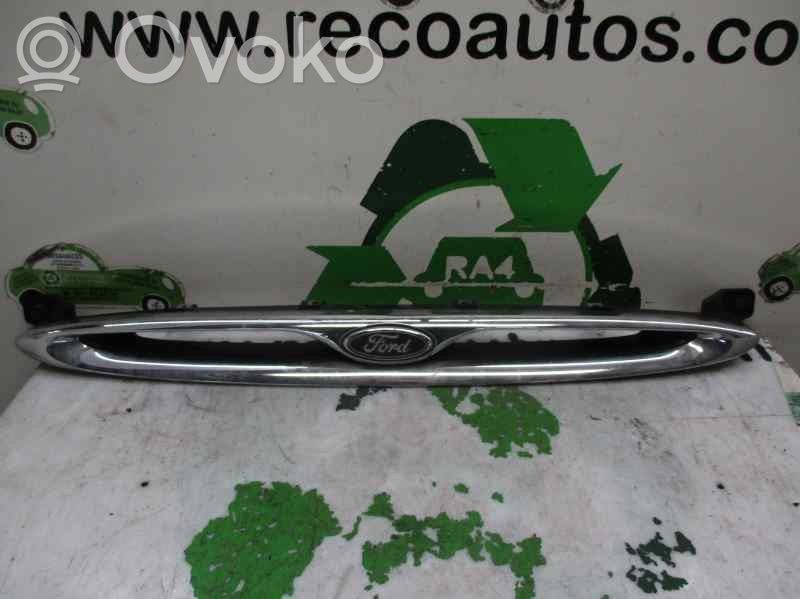 Ford Escort Front grill 