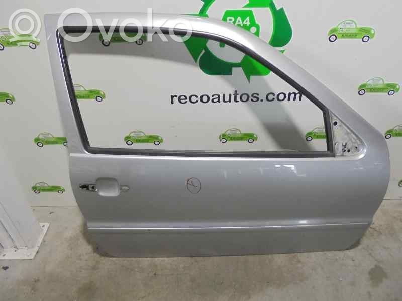 Volkswagen Polo III 6N 6N2 6NF Puerta delantera 
