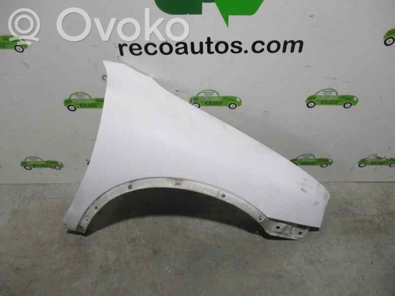 Opel Corsa B Sparnas 