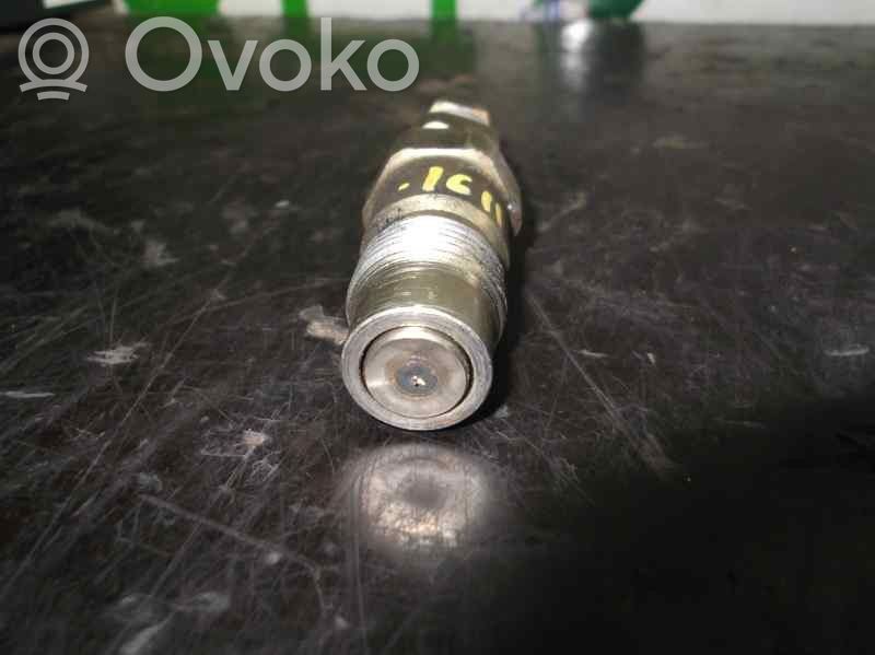 Wtryskiwacz paliwa   71A136