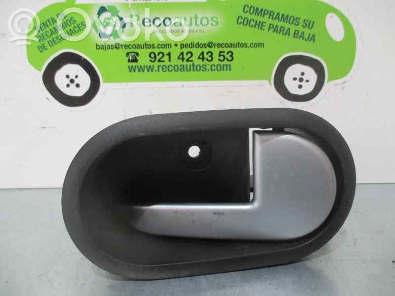Manecilla interna puerta trasera   CAJA1