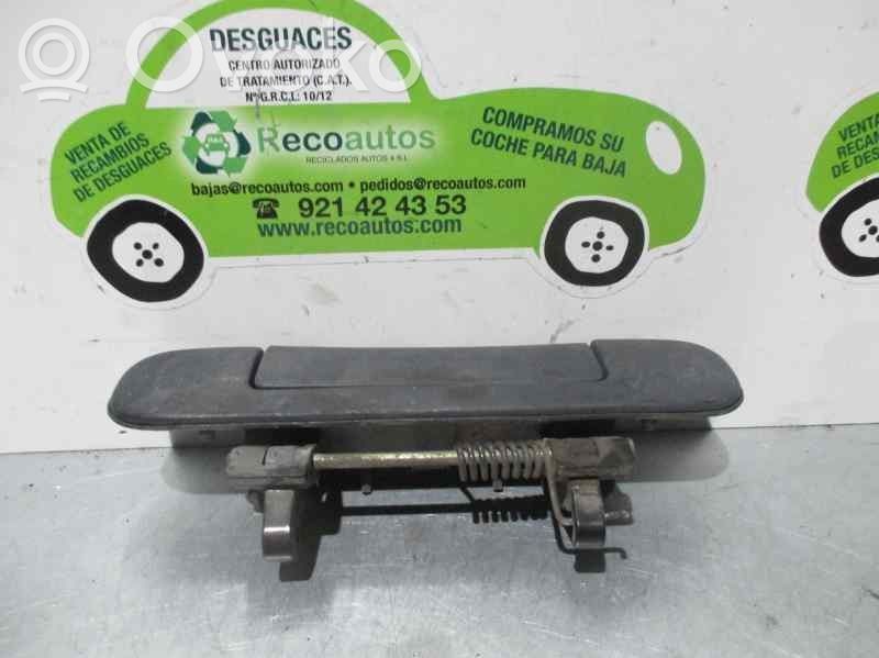 Nissan Primera Manecilla externa puerta trasera 