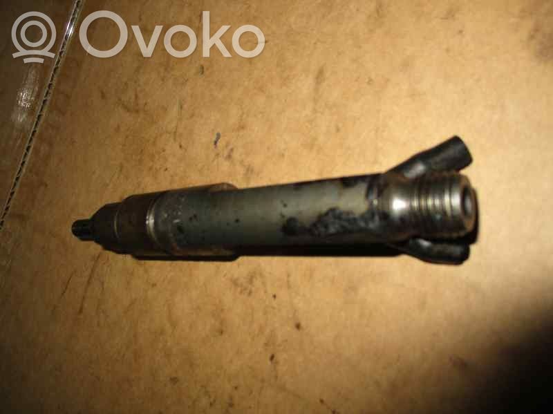 Inyector de combustible   028130201T,KBEL58P144,BOSCH