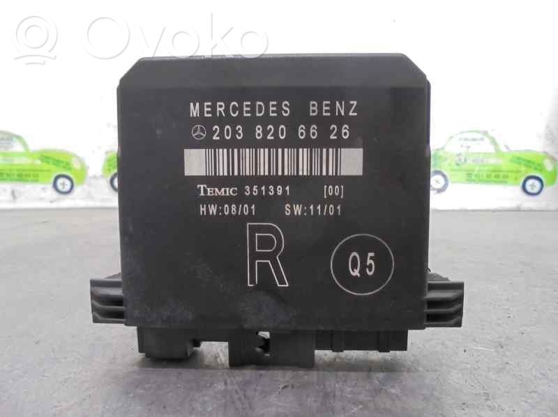 Mercedes-Benz C W203 Centralina cancello 