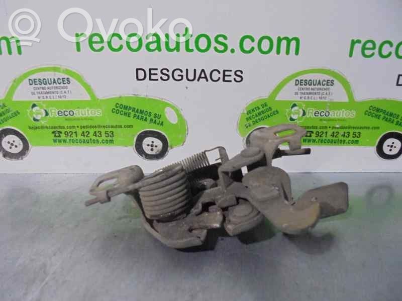 Nissan Patrol 160 Fissaggio gancio/anello