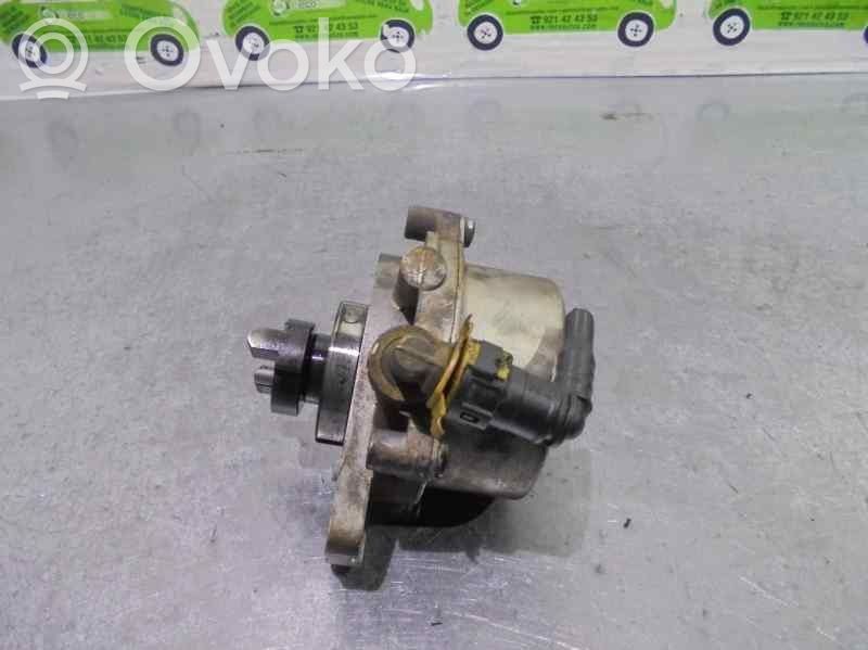Opel Corsa C Bomba de vacío 