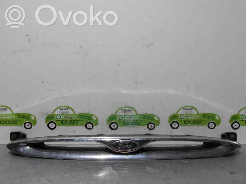 Ford Escort Front grill 