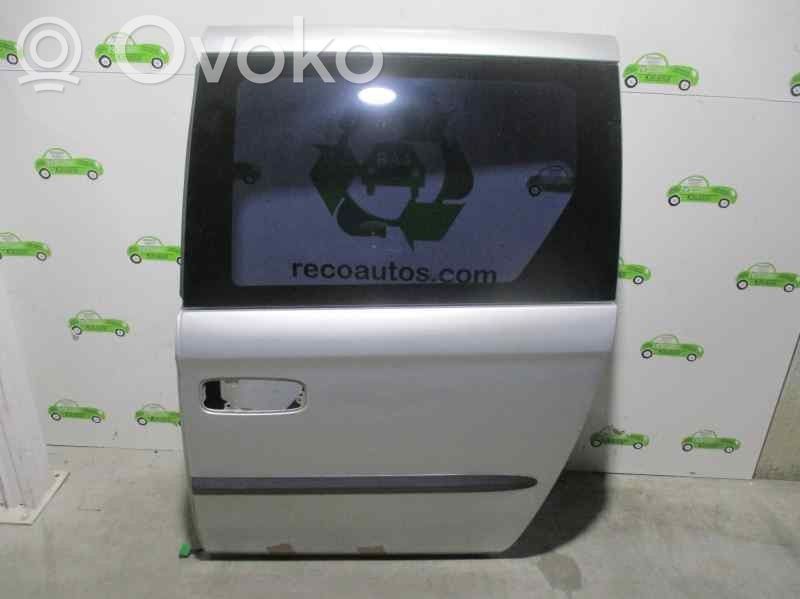 Chrysler Voyager Side sliding door 