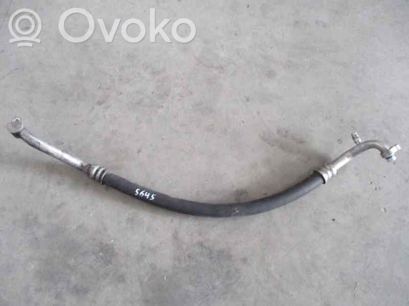 KIA Sorento Ilmastointilaitteen putki (A/C) 