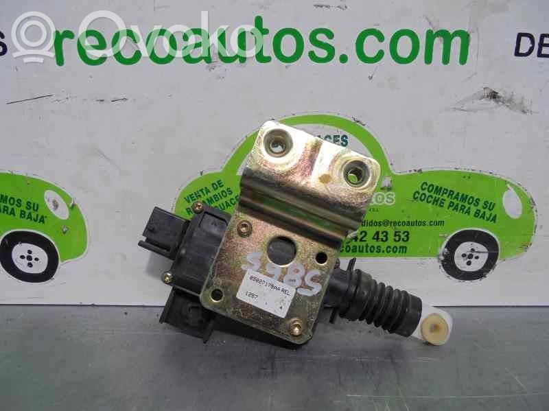 Chrysler PT Cruiser Motor de cierre de puerta trasera 