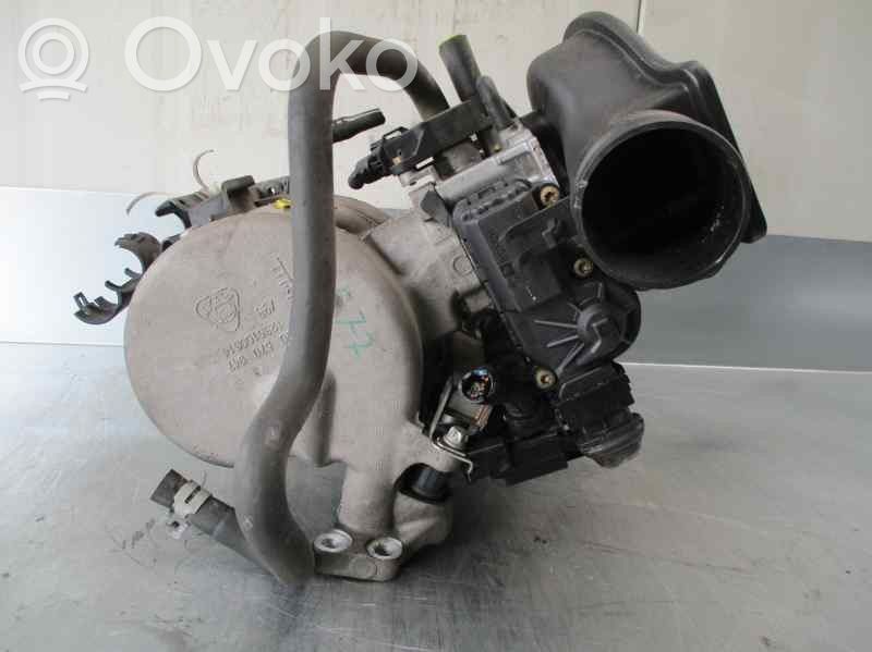 Opel Corsa B Colector de admisión 