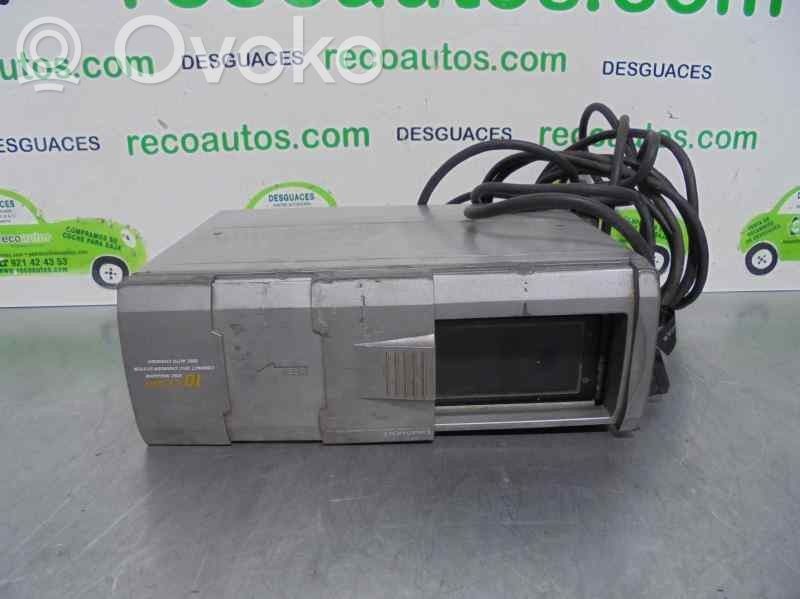 Renault Trafic II (X83) Unitate control sunet HiFi Audio 