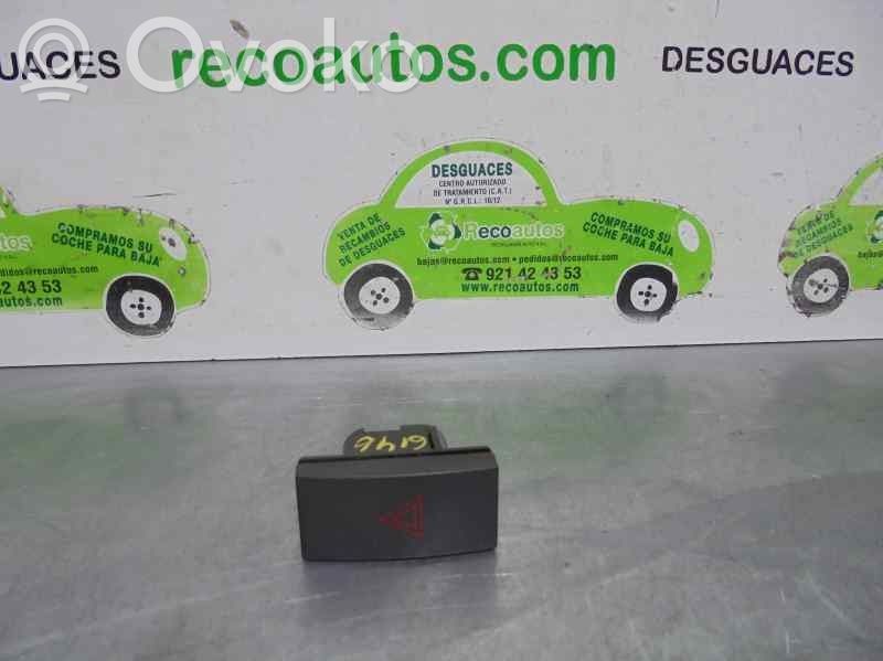 Botón interruptor de luz de peligro   13A350AB