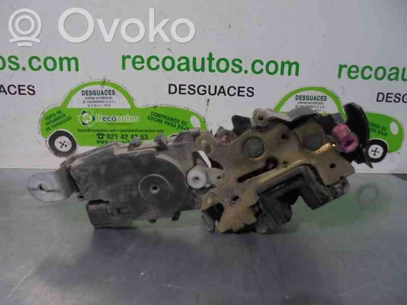 Subaru Outback Priekšpusē slēdzene 