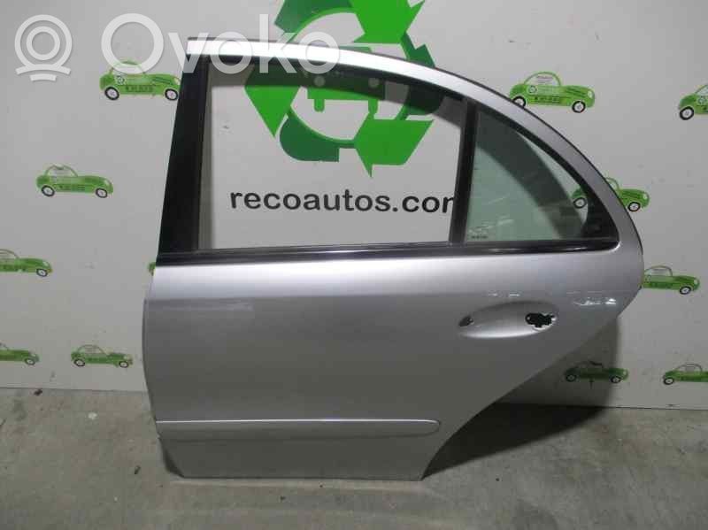 Puerta trasera   A2107300105,GRISPLATA,4PUERTAS