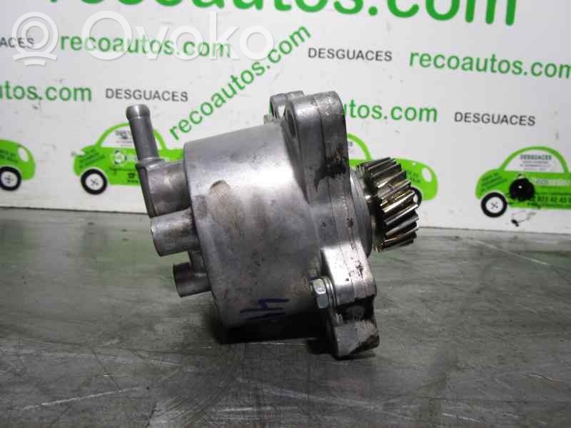 Opel Monterey Vacuum pump 