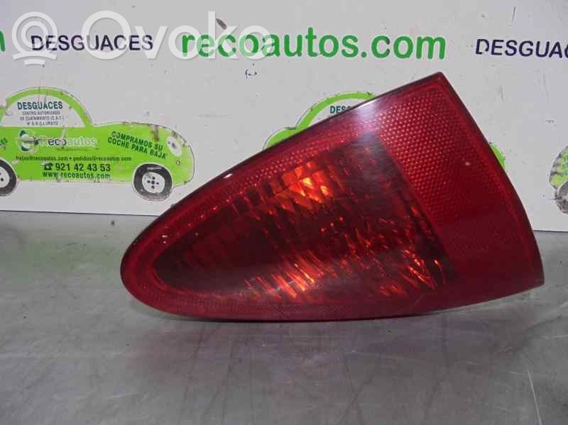 Alfa Romeo 147 Lampă spate în caroserie 
