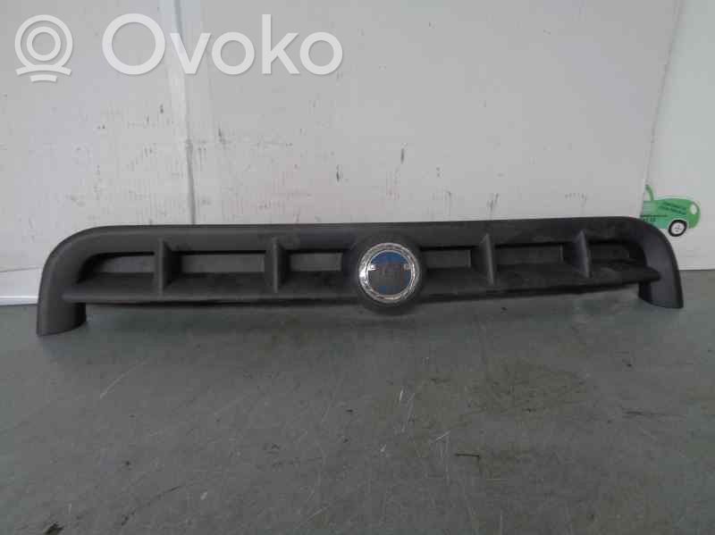 Fiat Doblo Front grill 