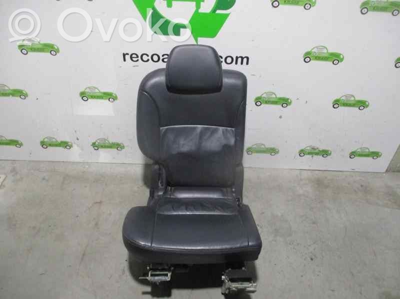 Citroen C-Crosser Rear seat 