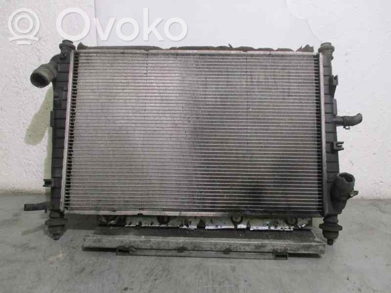 Ford Mondeo Mk III Radiatore di raffreddamento 