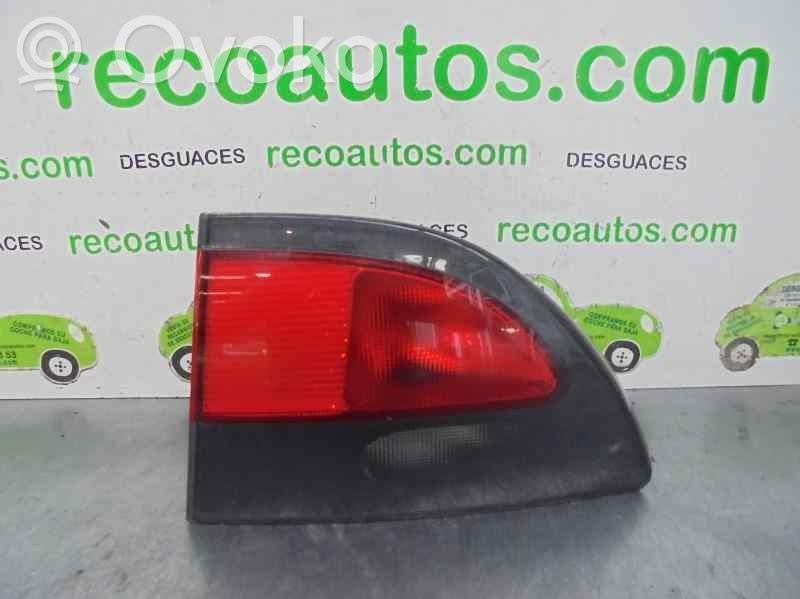 Renault Megane I Aizmugurējais lukturis virsbūvē 