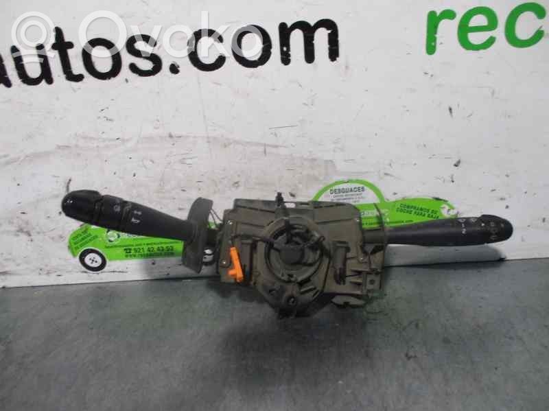 Interruptor de control del panel de luces   7700432854