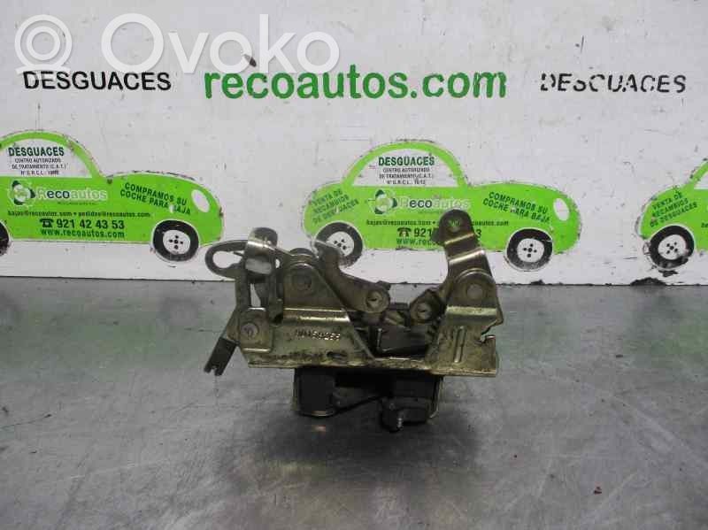 Opel Kadett E Aizmugurē slēdzene 