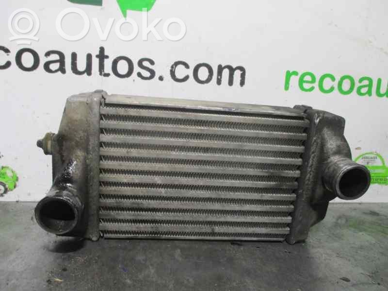 Interkūlerio radiatorius   83403D2464,868503A,VALEO