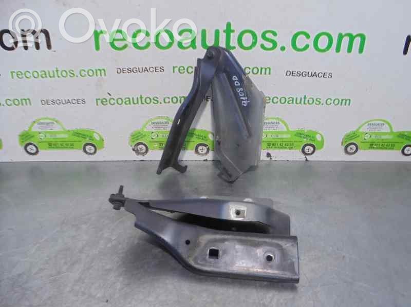 Cadillac SRX Engine bonnet/hood hinges 