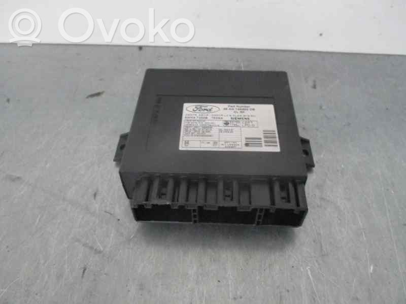 Ford Focus Unité de commande portail 