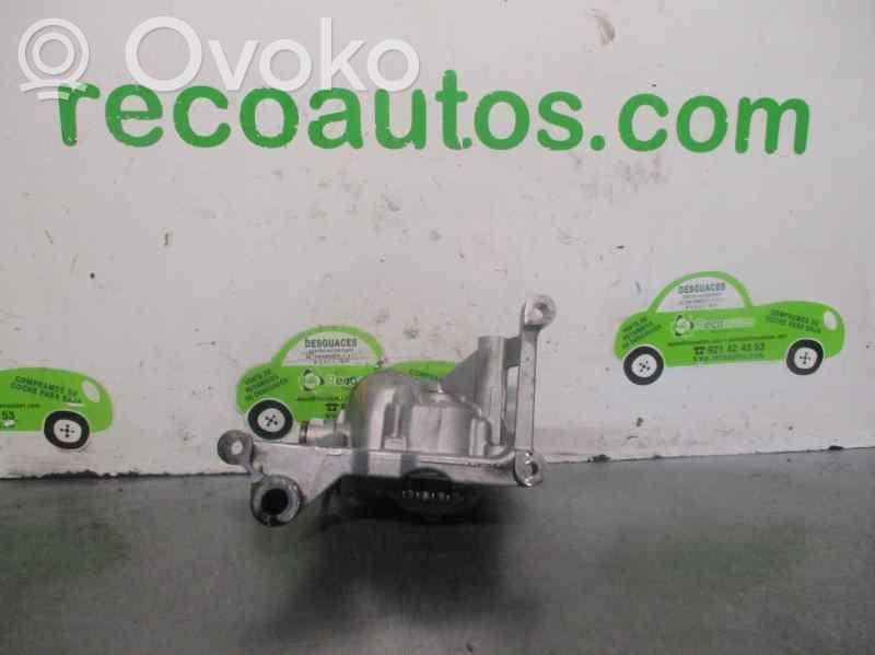 Audi A4 S4 B5 8D Oil pump 
