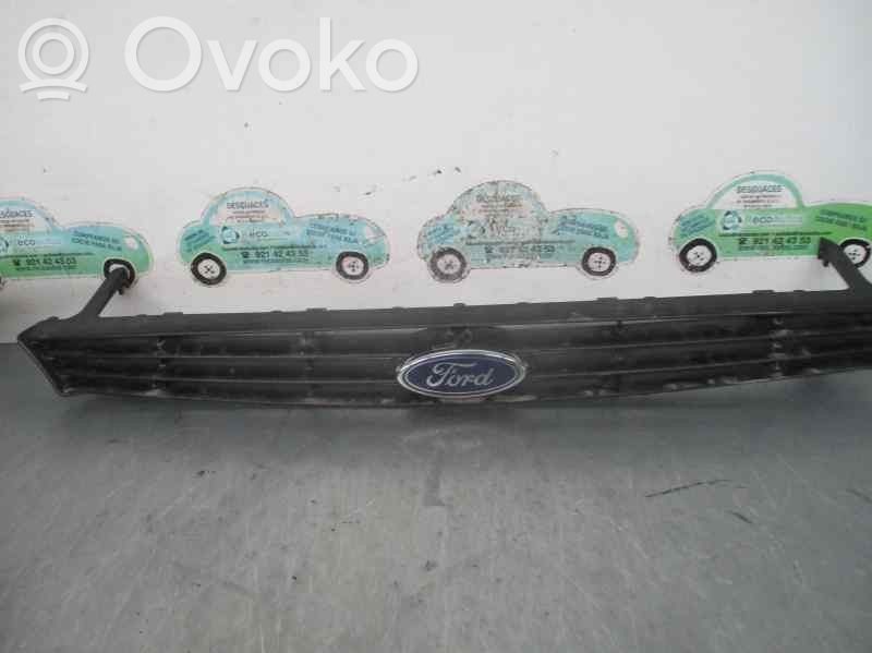 Front grill   98AB8200A
