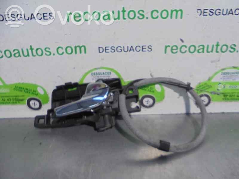 Manecilla interna puerta delantera   6M21U22600BB