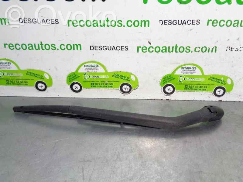 Fiat Punto (188) Ramię wycieraczki szyby tylnej