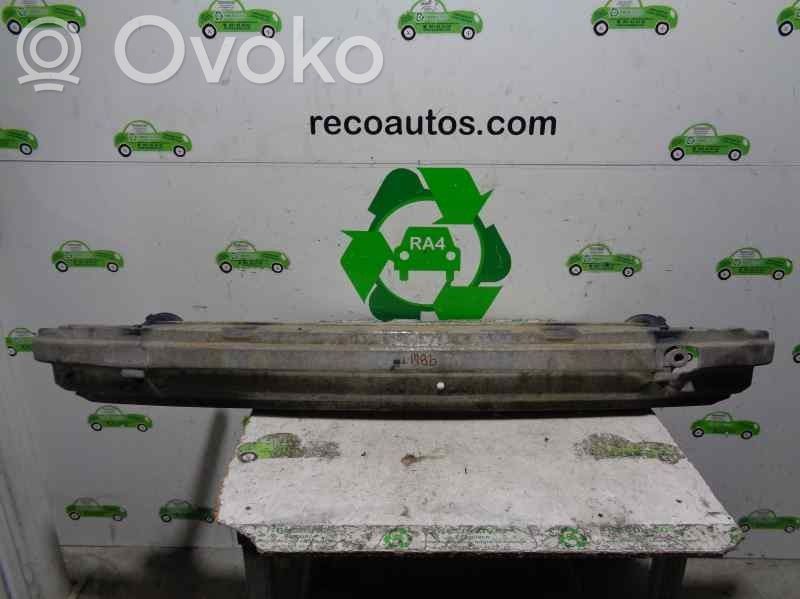 Soporte del parachoques delantero