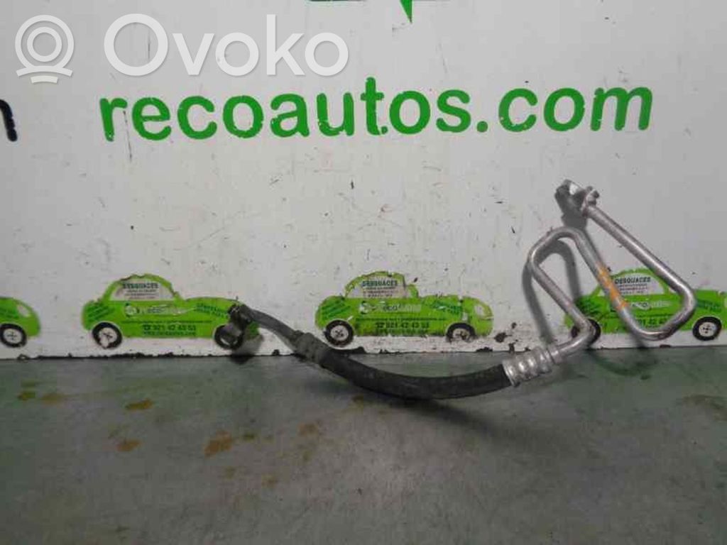 Ilmastointilaitteen putki (A/C)   64538370726
