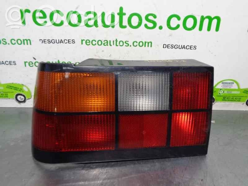 Volvo 460 Aizmugurējais lukturis virsbūvē 