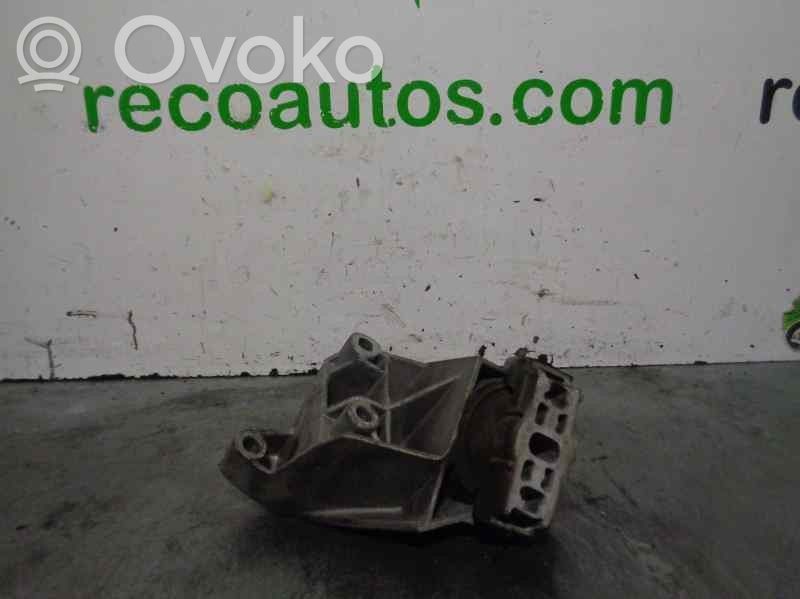 Hyundai Santa Fe Wspornik / Mocowanie silnika