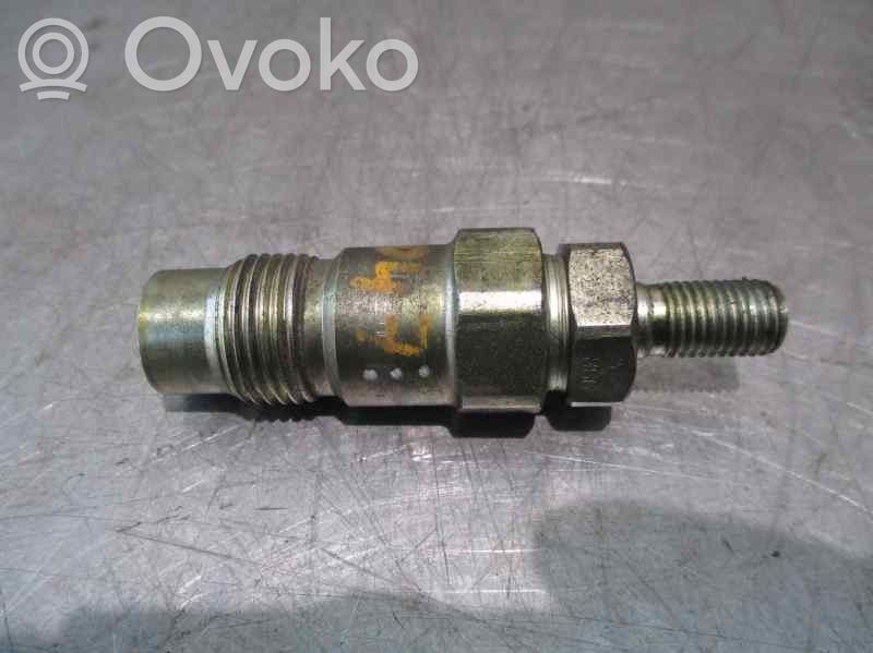 Nissan Almera Fuel injector 