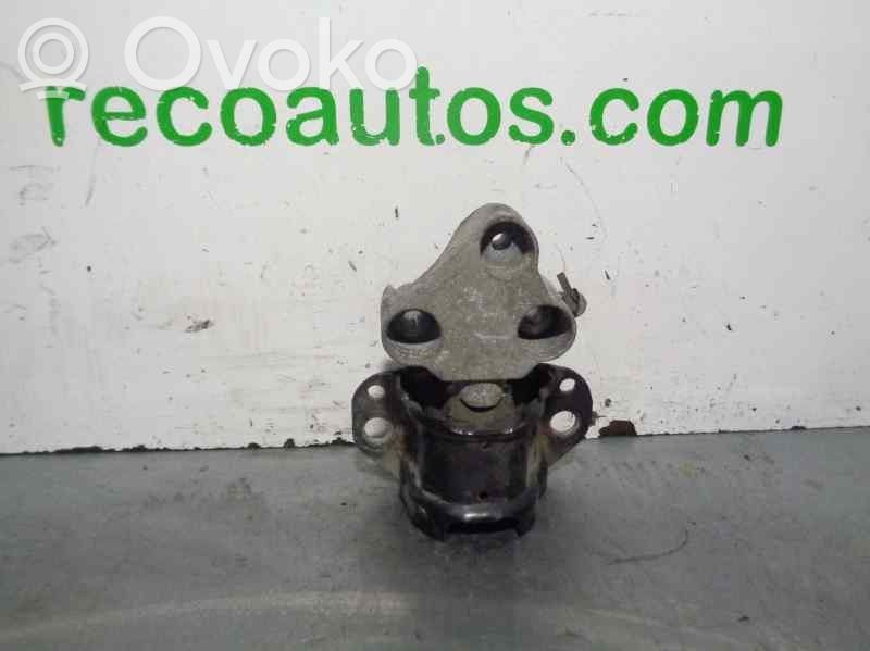 Engine mount bracket   7700415087