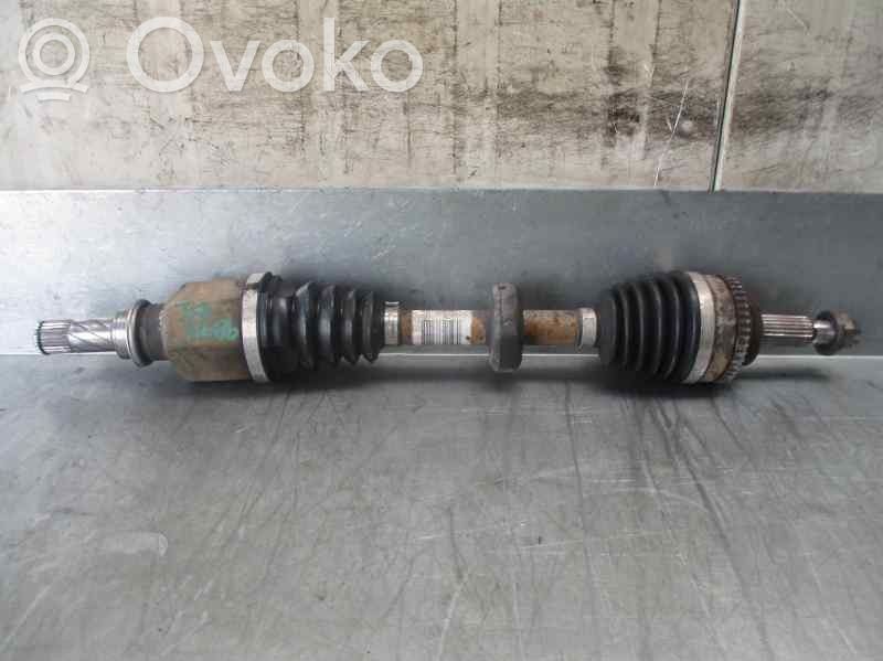 Renault Clio III Eje de transmisión delantero 