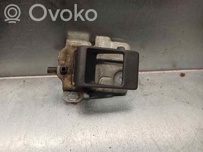 Land Rover Discovery Klamka wewnętrzna drzwi tylnych 