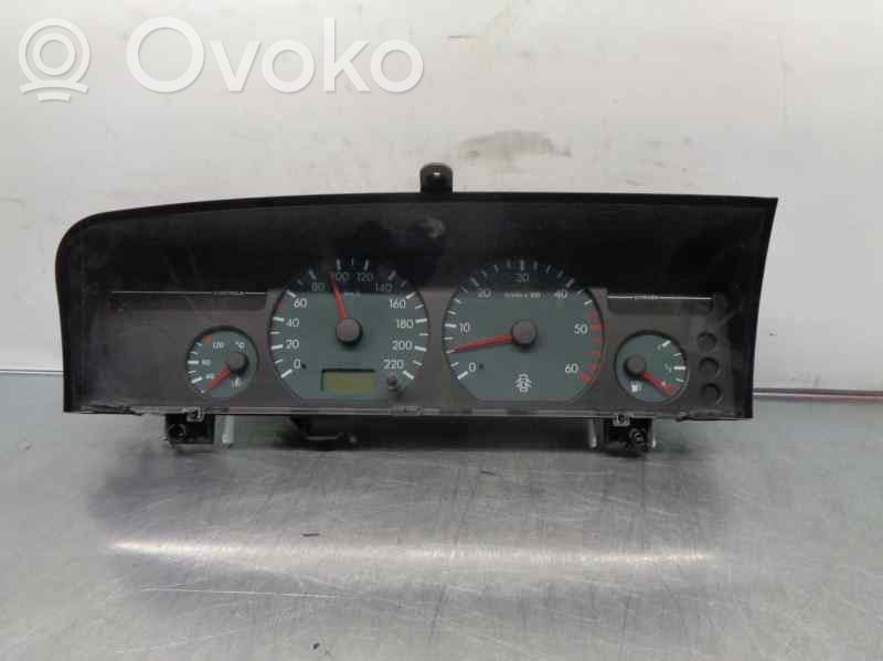 Citroen Xantia Licznik / Prędkościomierz 