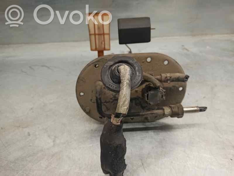 Toyota Carina T190 Bomba interna de combustible 