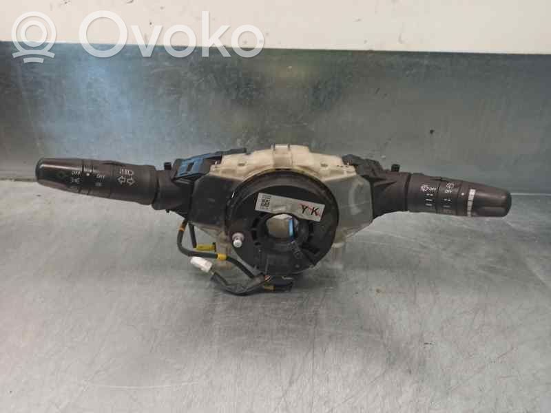 Nissan X-Trail T30 Interruptor de control del panel de luces 